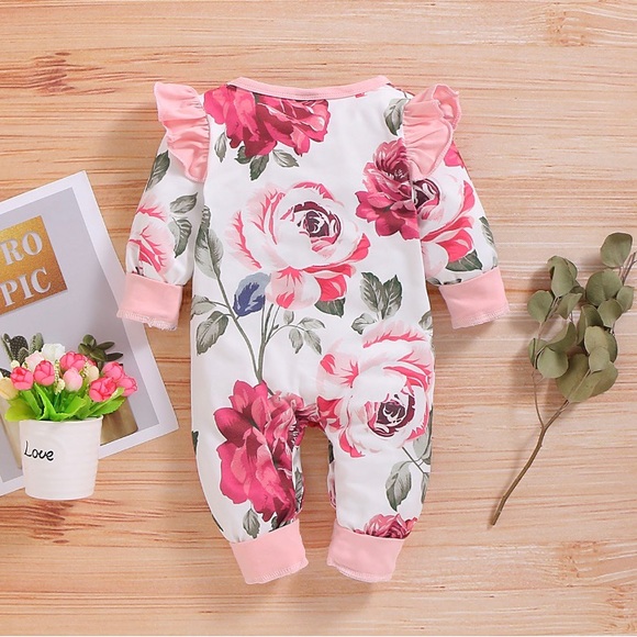 BUNDLE DEAL‼️ NWT FLOWERED RUFFLE BODYSUIT/Infant Girls 3-piece Set - Picture 7 of 12